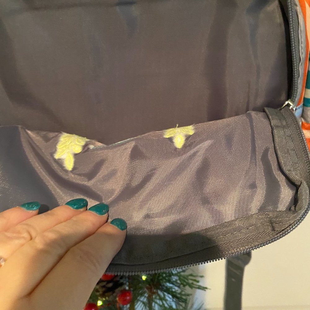 Backpack - Picture 3 of 4